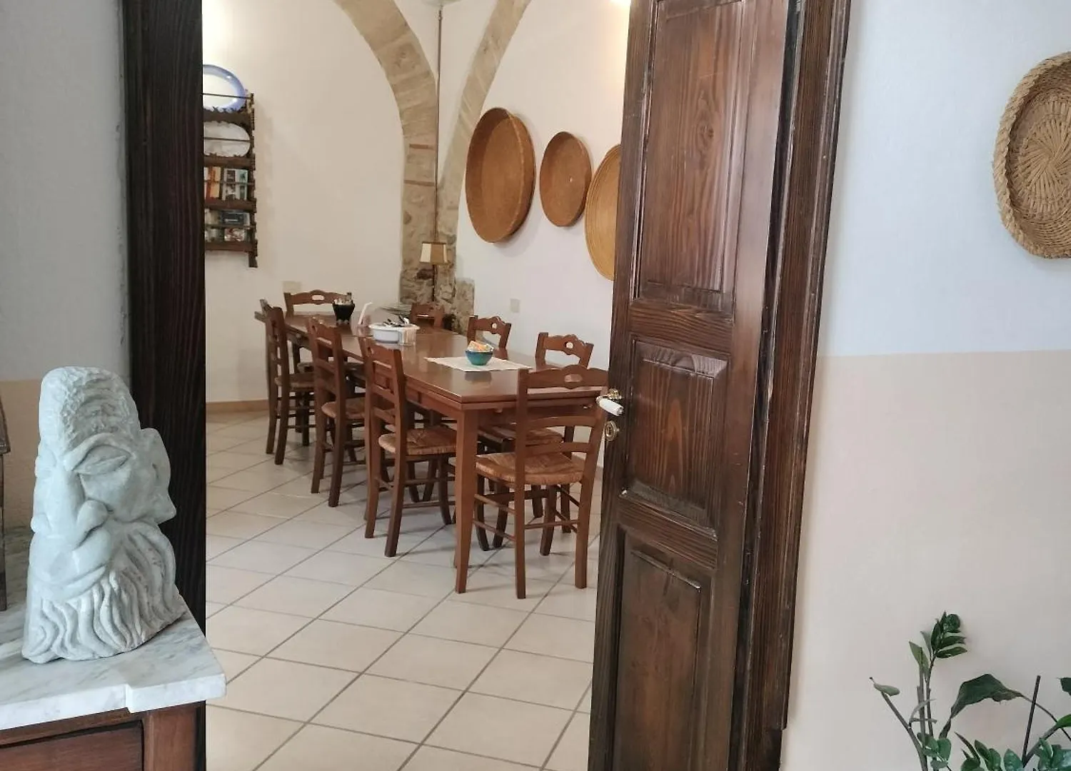 Locanda Hotel La Casa Rossa Riola Sardo Italia