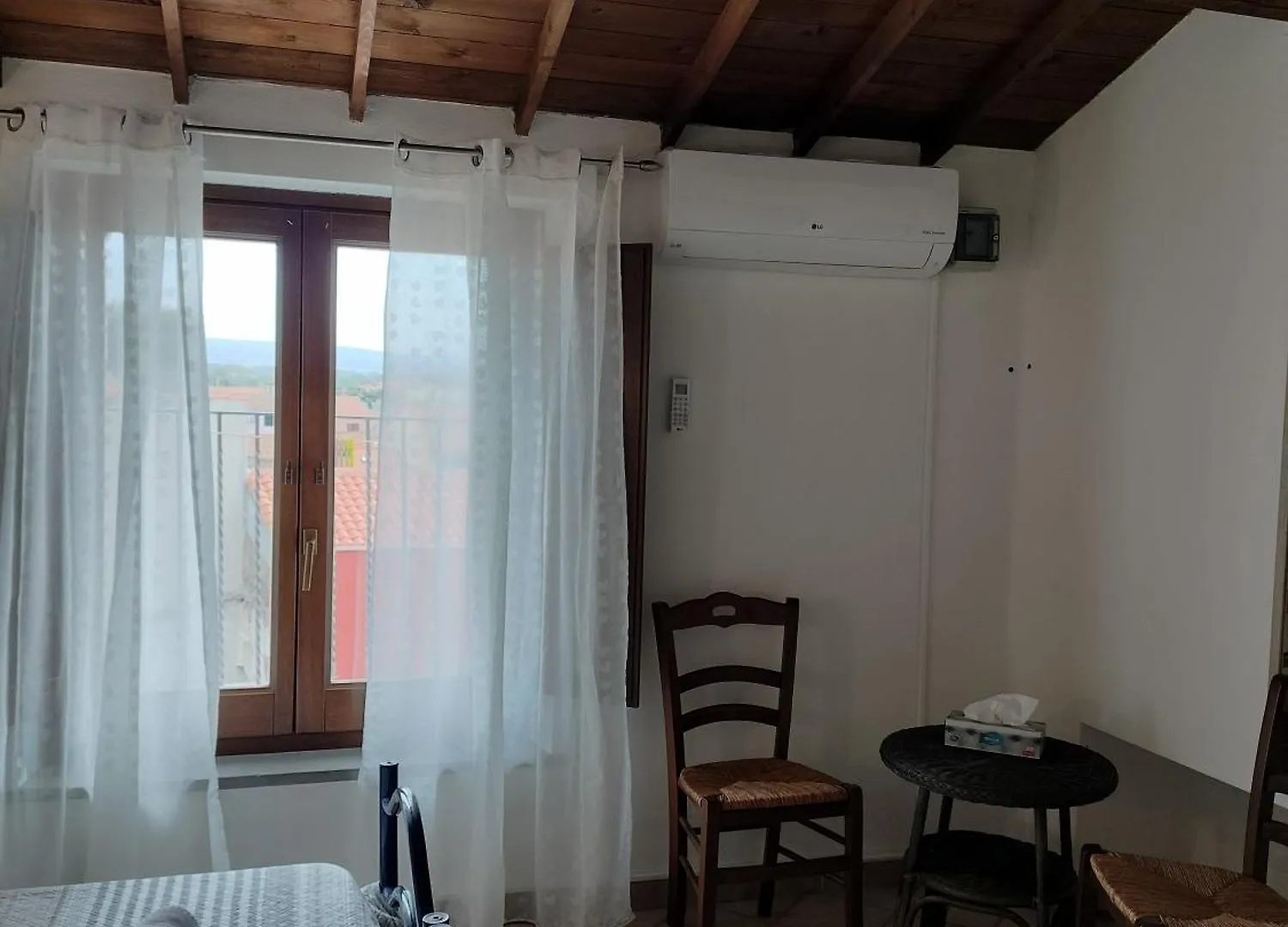 Hotel La Casa Rossa Riola Sardo Italia